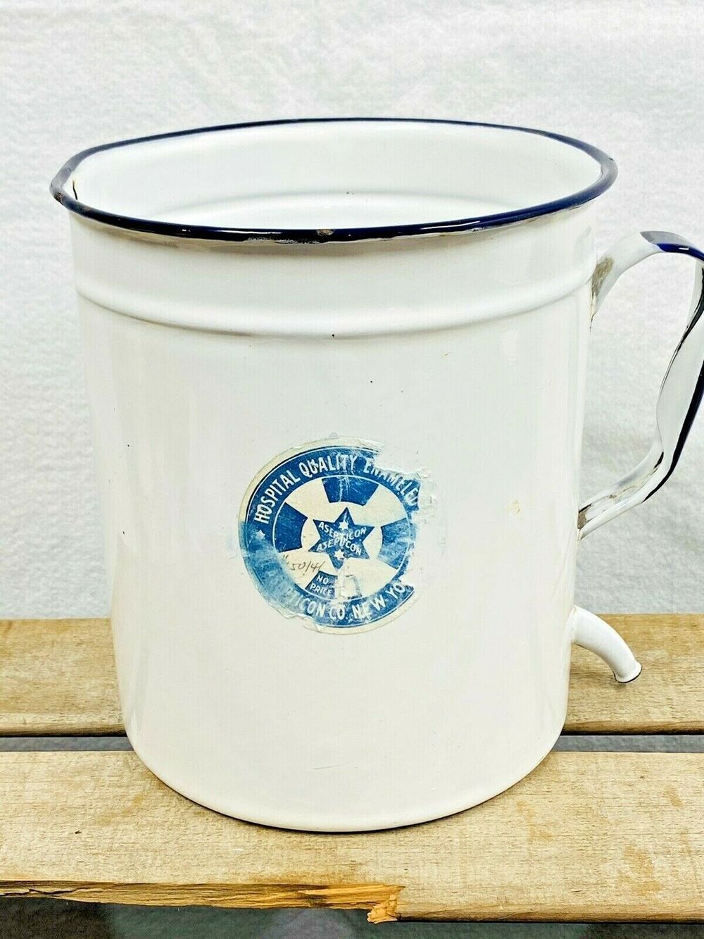 Vintage NEW YORK Hospital Surgical Medical Irrigator Can Farmhouse Enamelware
